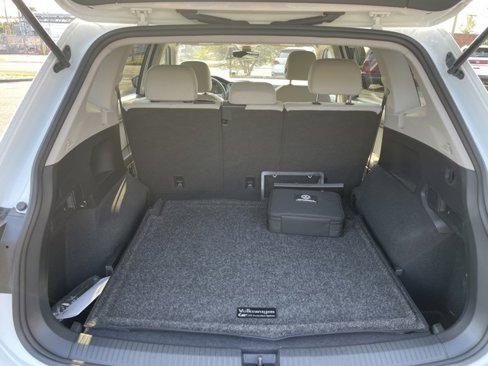 Certified 2024 Volkswagen Tiguan S image 13