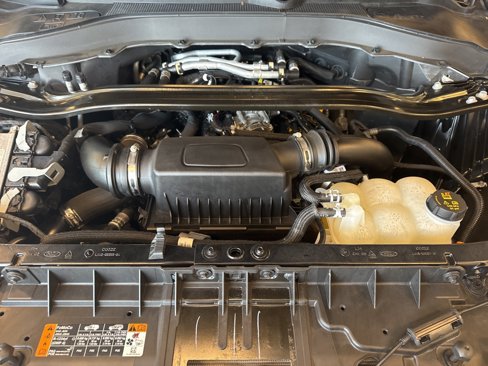 Used 2022 Ford Explorer ST w/ ST Street Pack image 38
