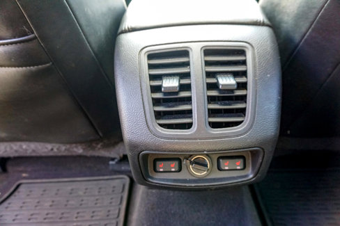 Used 2010 Ford Taurus SHO image 23