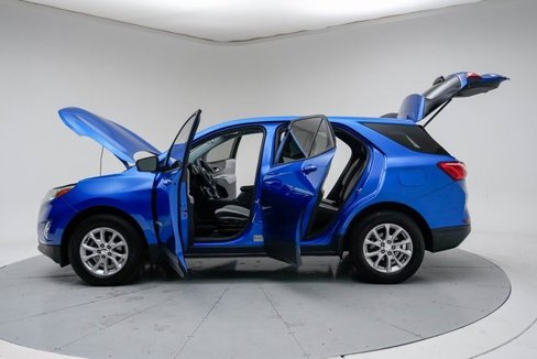 Used 2019 Chevrolet Equinox LS w/ LS Convenience Package image 18