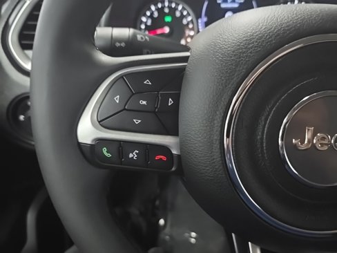 Used 2020 Jeep Renegade Latitude image 20