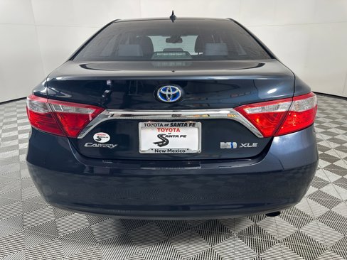 Used 2016 Toyota Camry XLE image 9