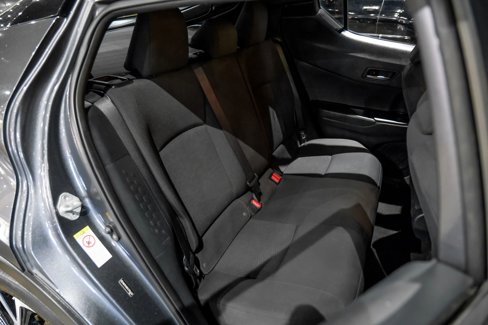 Used 2018 Toyota C-HR XLE image 37