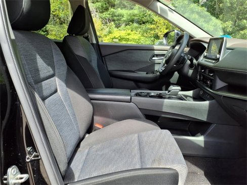 Used 2023 Nissan Rogue SV image 5