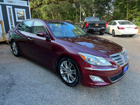 Used 2012 Hyundai Genesis 3.8 w/ Premium Pkg image 3