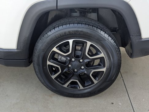 Used 2021 Jeep Compass Trailhawk w/ Sun and Sound Group image 17