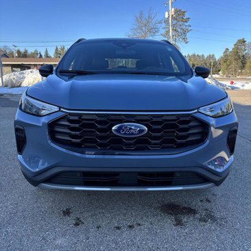 New 2025 Ford Escape ST-Line w/ Tech Pack #1 image 8