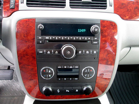 Used 2010 Chevrolet Tahoe LT image 18