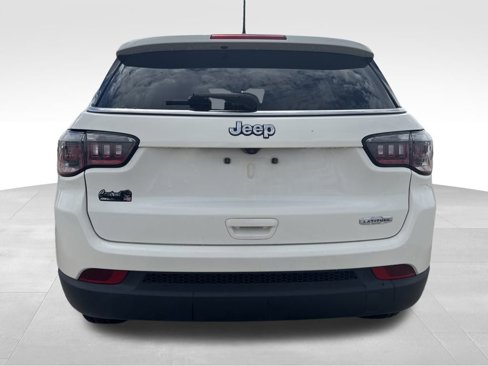 Used 2018 Jeep Compass Latitude w/ Popular Equipment Group image 4