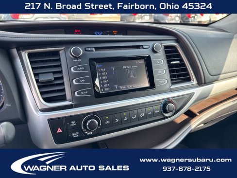 Used 2018 Toyota Highlander LE image 20