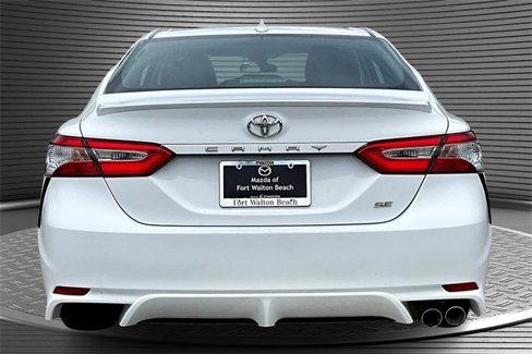Used 2020 Toyota Camry SE image 5