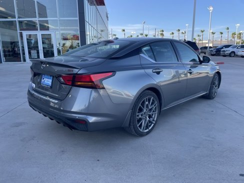Used 2023 Nissan Altima 2.0 SR image 3