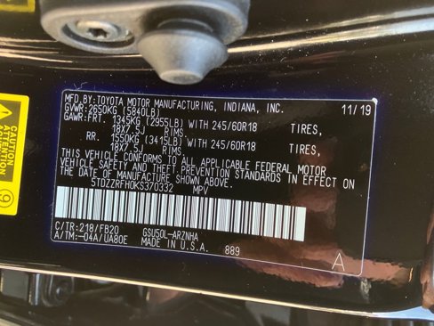 Used 2019 Toyota Highlander LE w/ Phone Cable & Charge Package image 23