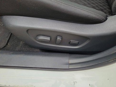 Used 2017 Nissan Rogue SV w/ SV Premium Package image 18