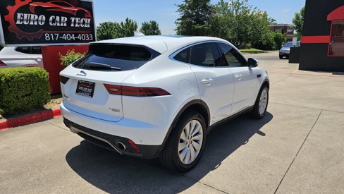 Used 2018 Jaguar E-PACE SE image 8