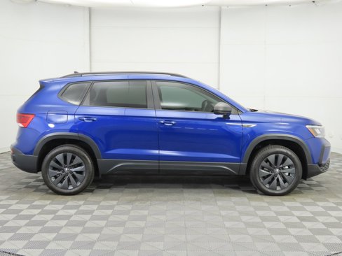 Certified 2024 Volkswagen Taos S image 5