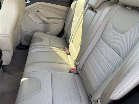 Used 2016 Ford Escape SE w/ SE Chrome Package image 18