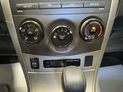 Used 2010 Toyota Corolla S image 28