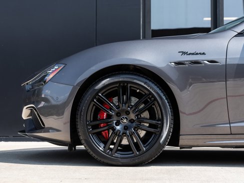 Used 2023 Maserati Ghibli Modena image 11