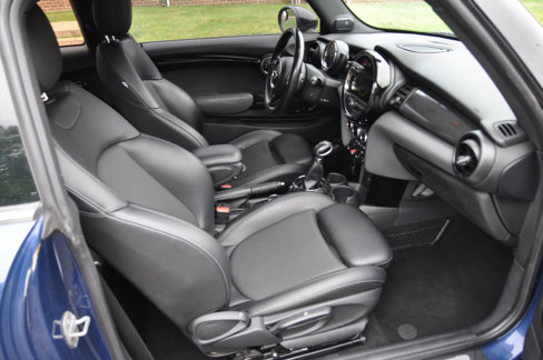 Used 2014 MINI Cooper 2-Door Hardtop image 21