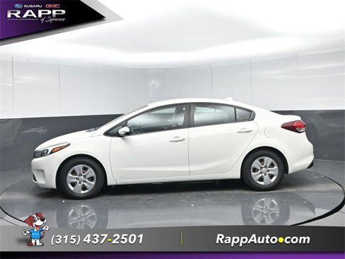 Used 2017 Kia Forte LX image 4