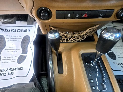Used 2012 Jeep Wrangler Unlimited Rubicon w/ Connectivity Group image 37