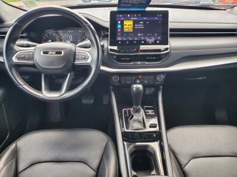 Used 2022 Jeep Compass Limited image 21