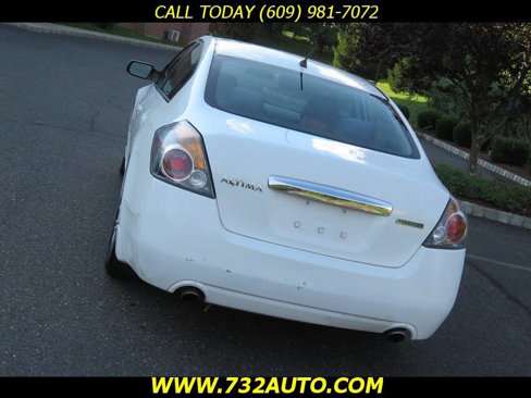 Used 2010 Nissan Altima Hybrid Sedan image 26