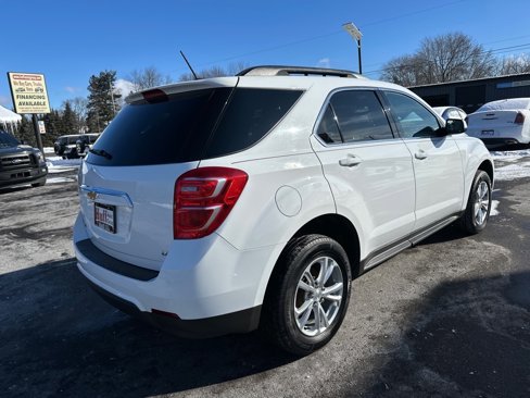 Used 2017 Chevrolet Equinox LT image 3