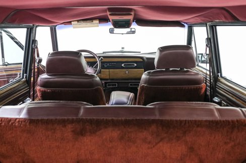 Used 1989 Jeep Grand Wagoneer image 17