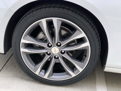 Used 2022 Chevrolet Malibu LT image 10