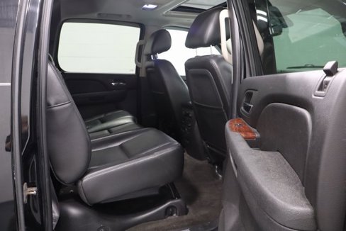 Used 2012 Chevrolet Avalanche LTZ image 16
