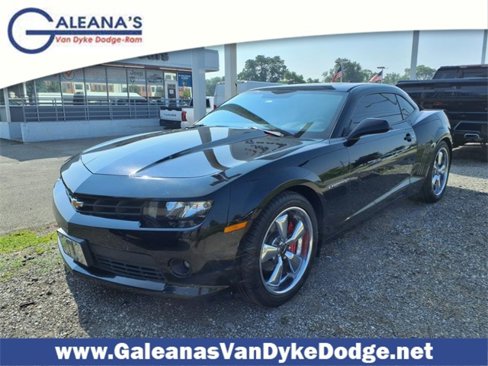 Used 2015 Chevrolet Camaro LT image 1