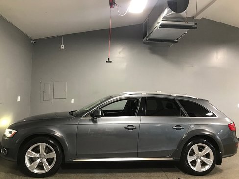 Used 2016 Audi A4 Premium w/ Audi MMI Navigation Plus image 6