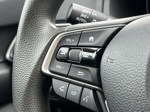 Used 2022 Honda Accord LX image 28