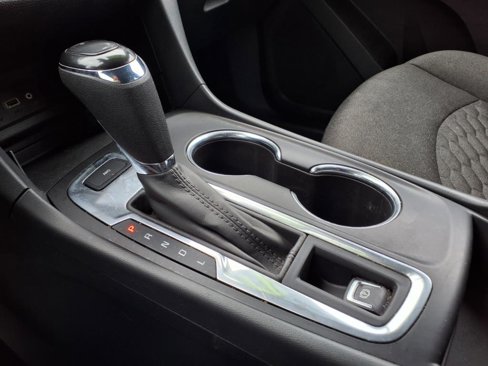 Used 2020 Chevrolet Equinox LT image 13