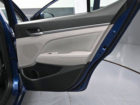 Used 2018 Hyundai Elantra SEL image 35