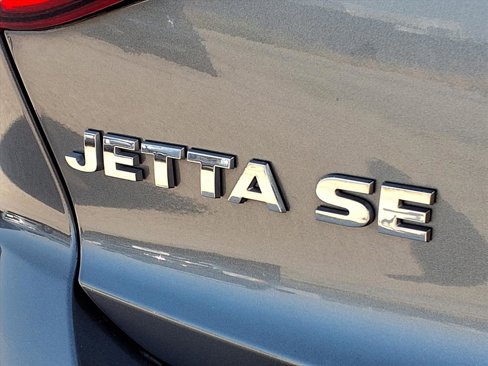 Used 2015 Volkswagen Jetta SE image 31