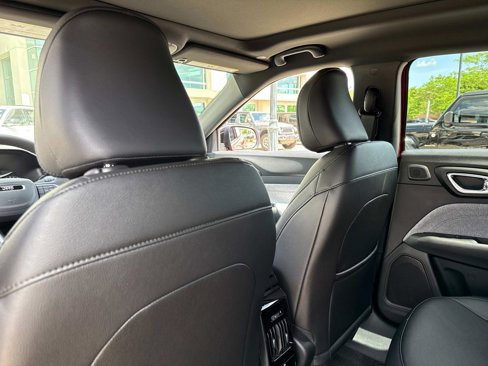 New 2025 Jeep Compass Latitude w/ Sun and Sound Group image 13