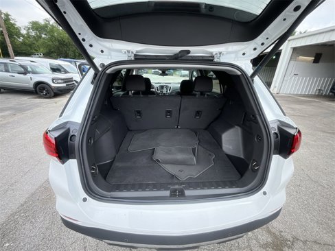 Used 2023 Chevrolet Equinox LT w/ Driver Convenience Package image 22