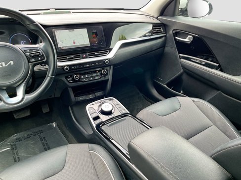 Used 2022 Kia Niro EX image 22