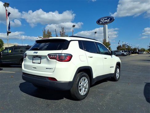 Used 2018 Jeep Compass Sport w/ Tech Group image 5