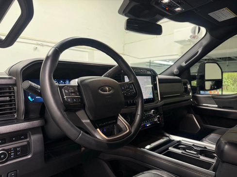 Used 2023 Ford F250 Platinum image 39