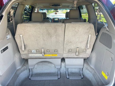 Used 2008 Toyota Sienna XLE Limited image 22