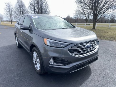Used 2024 Ford Edge Titanium w/ Equipment Group 301A image 18