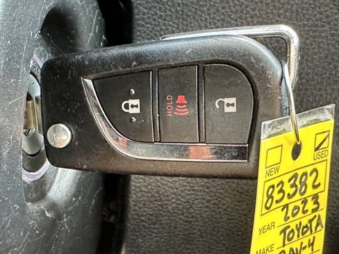 Used 2023 Toyota RAV4 LE image 28