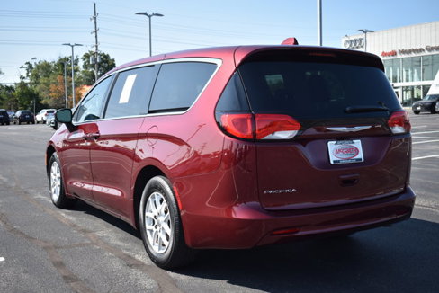 Used 2019 Chrysler Pacifica LX image 9