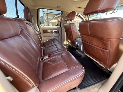 Used 2010 Ford F150 Lariat image 14
