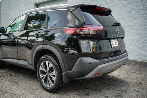 Used 2023 Nissan Rogue SV image 12