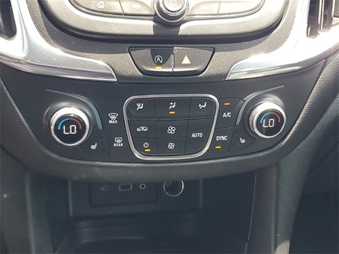 Used 2022 Chevrolet Equinox LT image 26